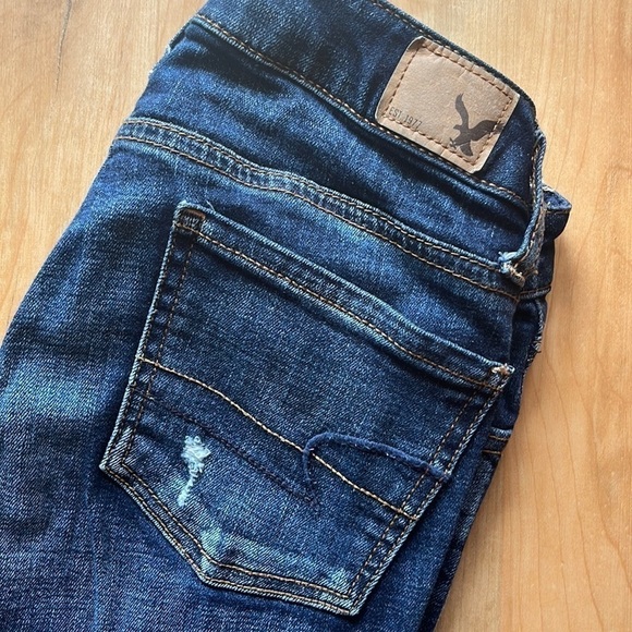 American Eagle Outfitters Distressed Jegging Super Stretch Jeans - Picture 3 of 10